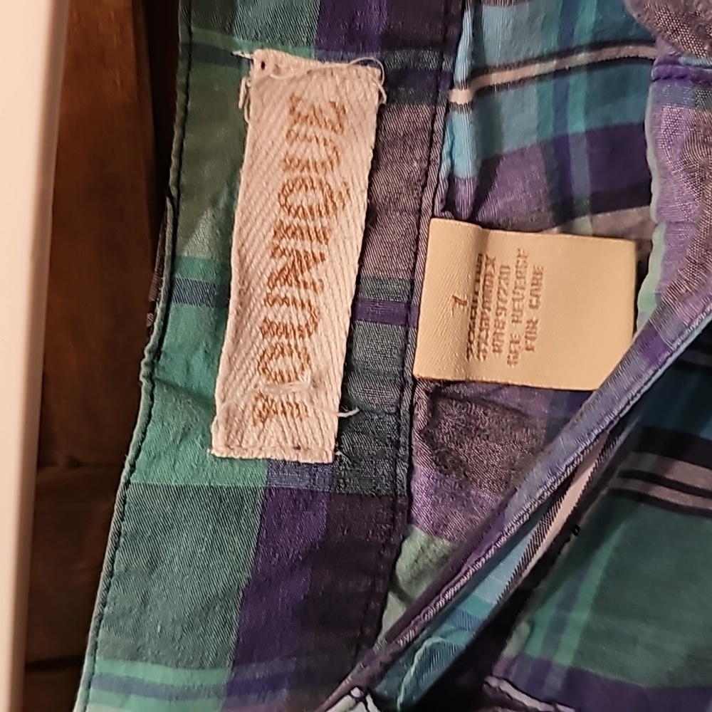 Younique plaid shorts - Picture 2 of 4